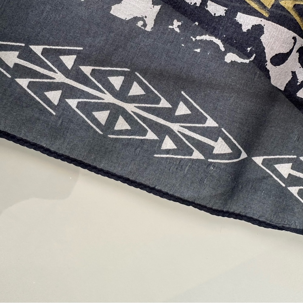 Massimo Dutti Colorful Patterned Silk Square Scarf with Tassels - Picture 8 of 9